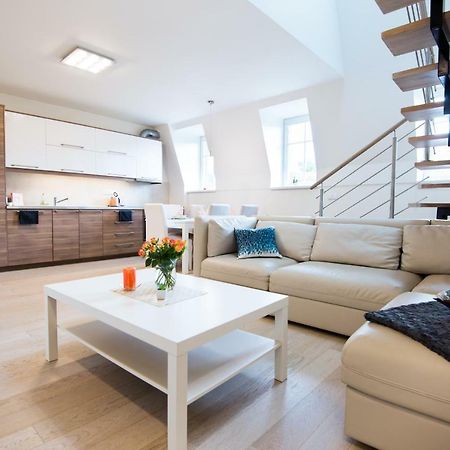 Spa Apartments Bulharska การ์โลวีวารี ภายนอก รูปภาพ