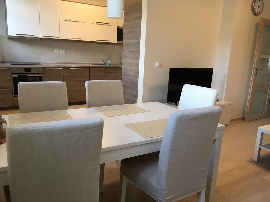 Spa Apartments Bulharska การ์โลวีวารี ภายนอก รูปภาพ