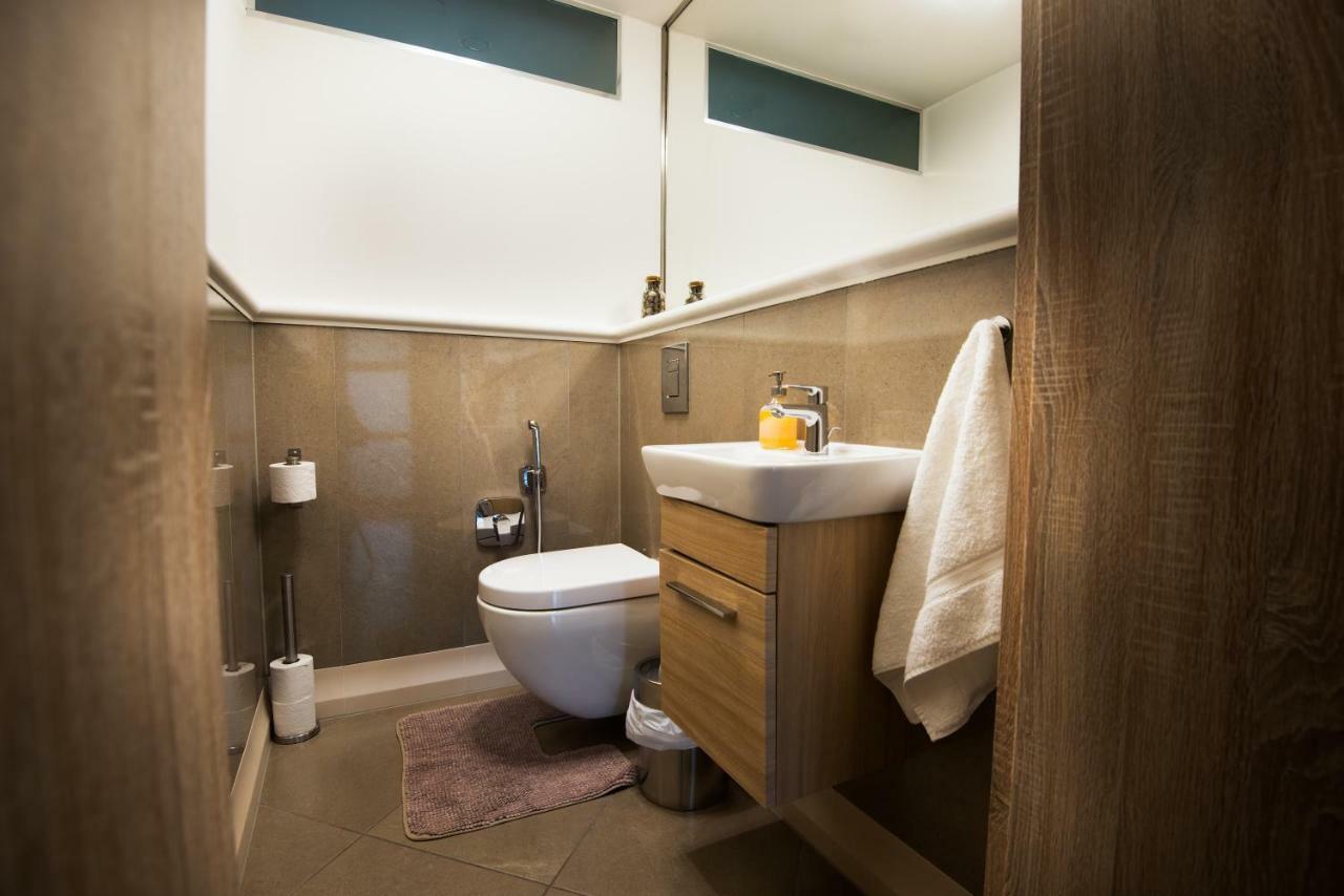 Spa Apartments Bulharska การ์โลวีวารี ภายนอก รูปภาพ