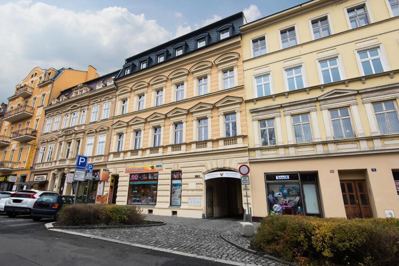 Spa Apartments Bulharska การ์โลวีวารี ภายนอก รูปภาพ